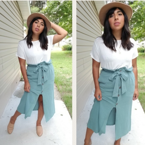 Dresses & Skirts - GREEN PAPERBAG BUTTON DOWN MIDI SKIRT